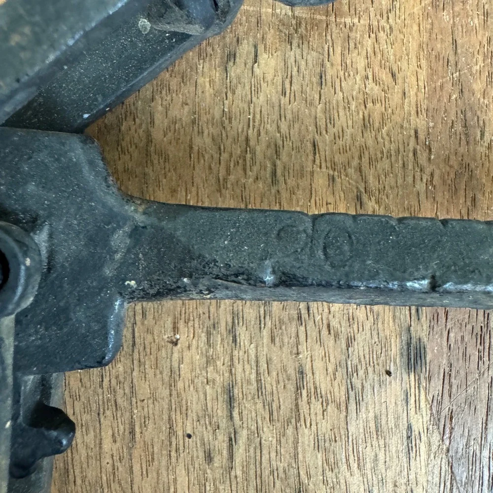 Vintage Antique Black Cast Iron Hanging Scale with Weight‎ Farmhouse Decor